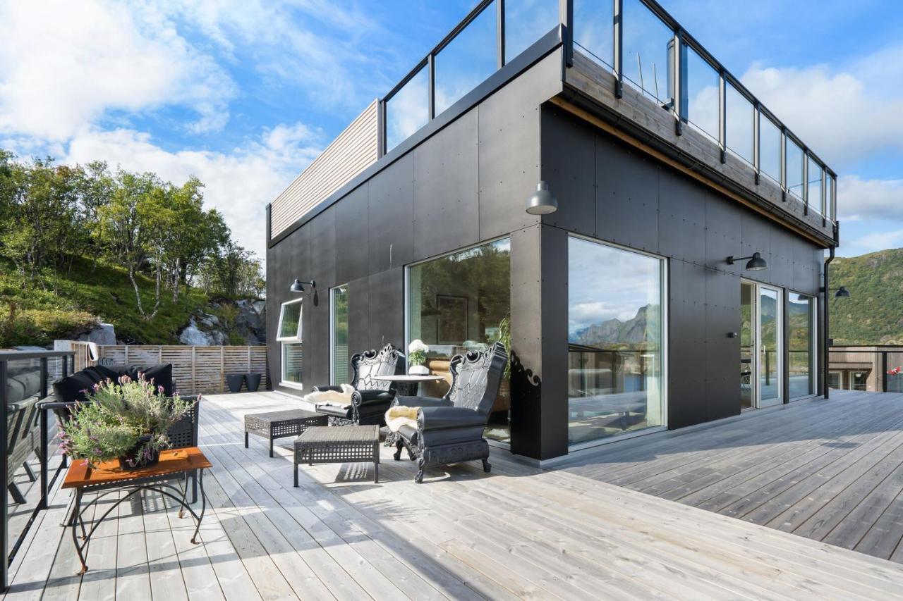 Nydelig Moderne Villa Med Fantastisk Beliggenhet. Kabelvåg Exteriér fotografie